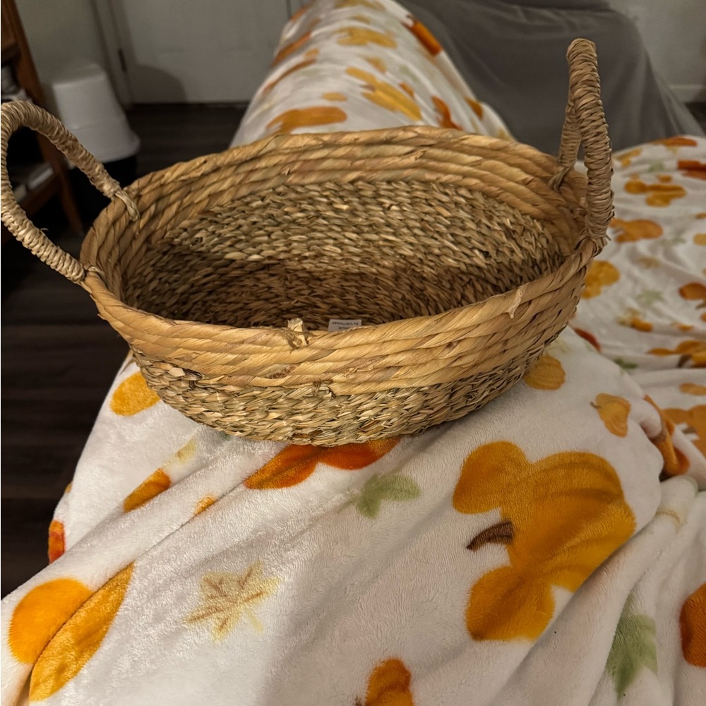 Natural Woven Basket with Handles - Picture 2 of 4